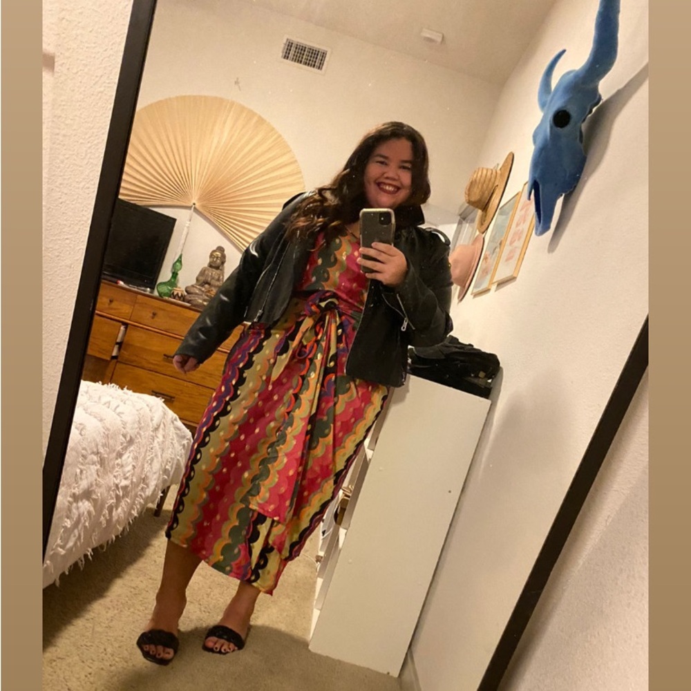 Never Fully Dressed Multicolor Wave Midi Dress - image 1